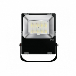 LED-Fluter 2200-6500K RGB kalt- neutral- warmweiss 6300 Lumen IP65 Hochvolt 220-240V AC